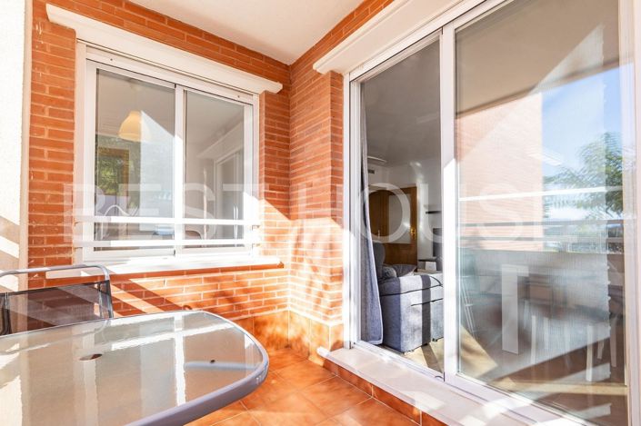 Image No.8-4 Bed Flat for sale