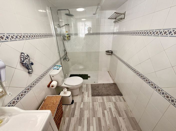 Image No.39-3 Bed Bungalow for sale