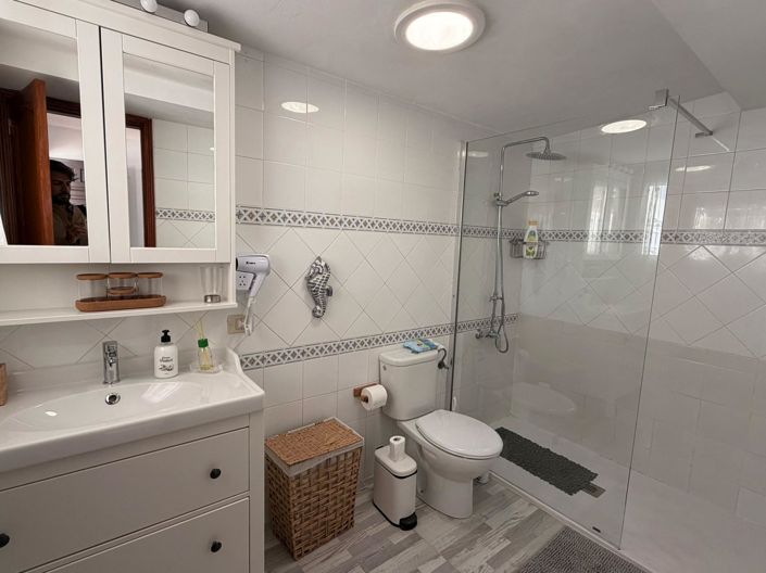 Image No.40-3 Bed Bungalow for sale