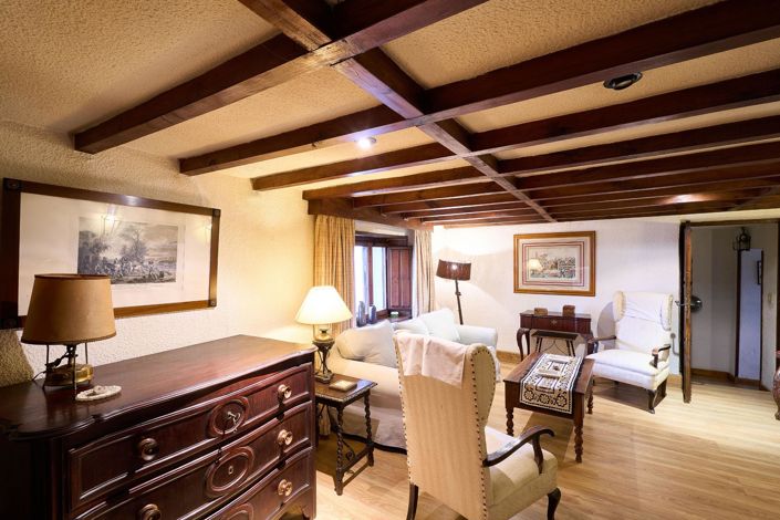 Image No.12-5 Bed Country House for sale