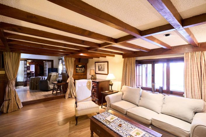 Image No.13-5 Bed Country House for sale