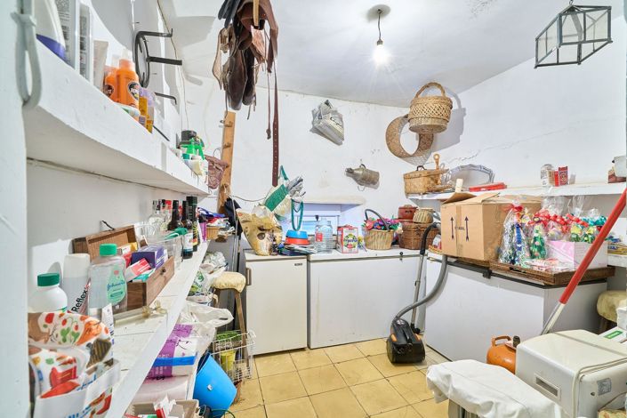 Image No.34-5 Bed Country House for sale