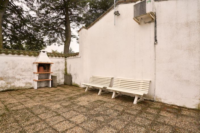 Image No.50-5 Bed Country House for sale