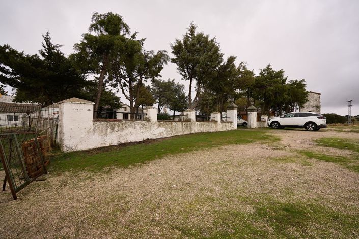 Image No.6-5 Bed Country House for sale