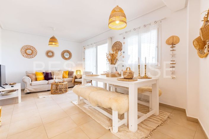 Image No.11-3 Bed Apartment for sale