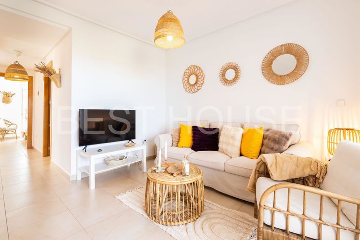 Image No.17-3 Bed Apartment for sale