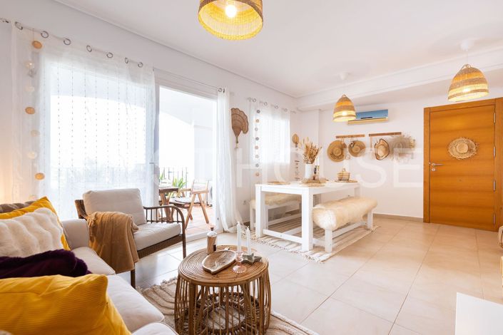 Image No.18-3 Bed Apartment for sale