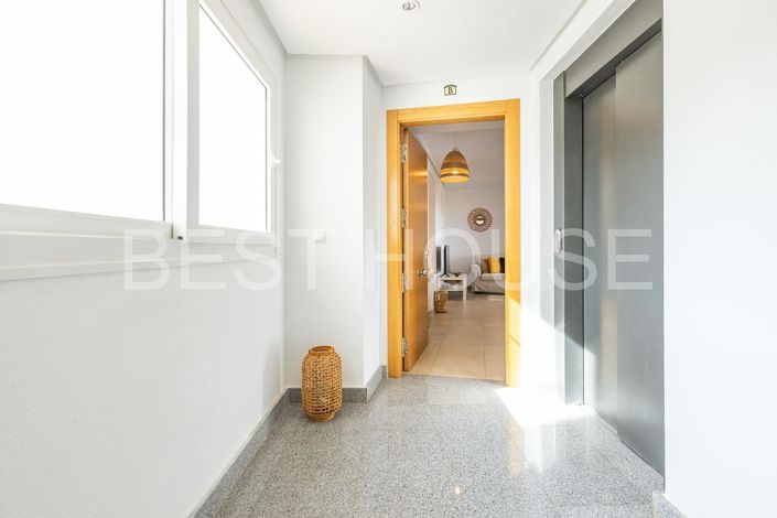 Image No.37-3 Bed Apartment for sale