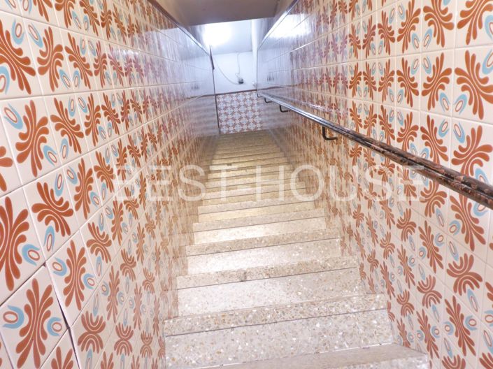 Image No.16-3 Bed Flat for sale