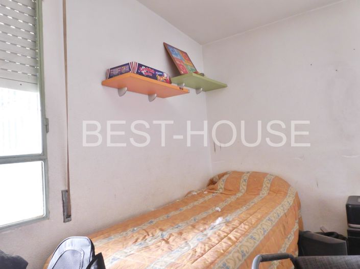 Image No.21-3 Bed Flat for sale