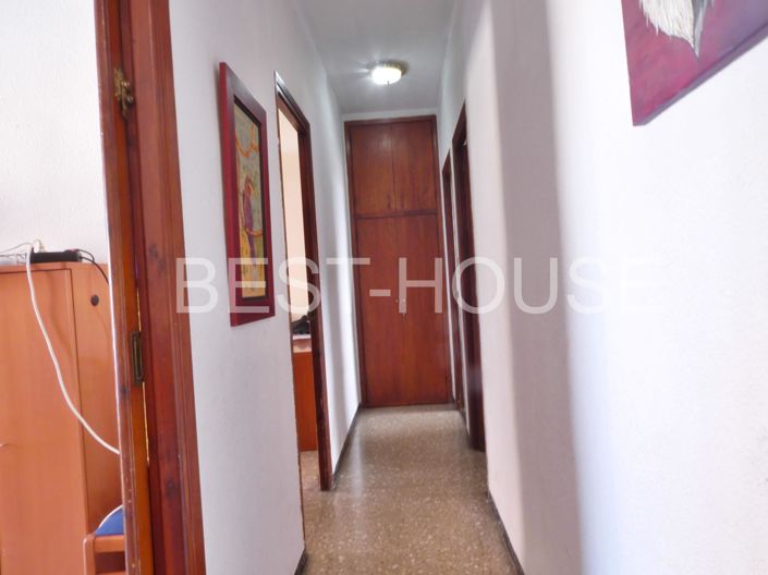 Image No.23-3 Bed Flat for sale