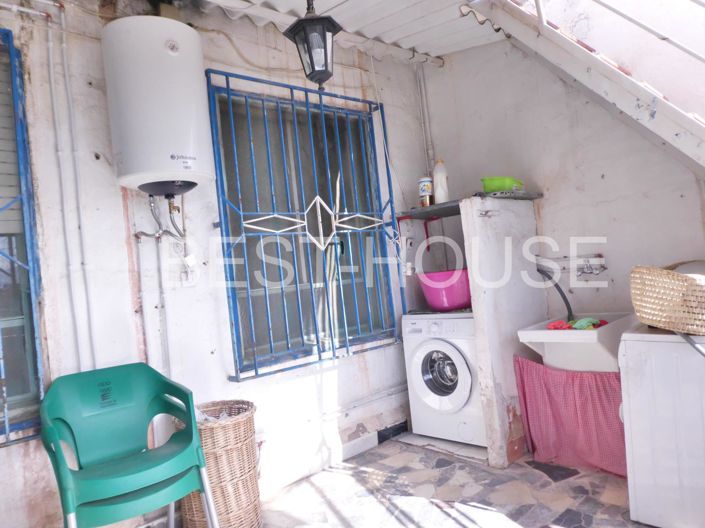 Image No.25-3 Bed Flat for sale