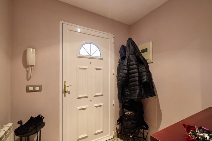 Image No.13-3 Bed Property for sale