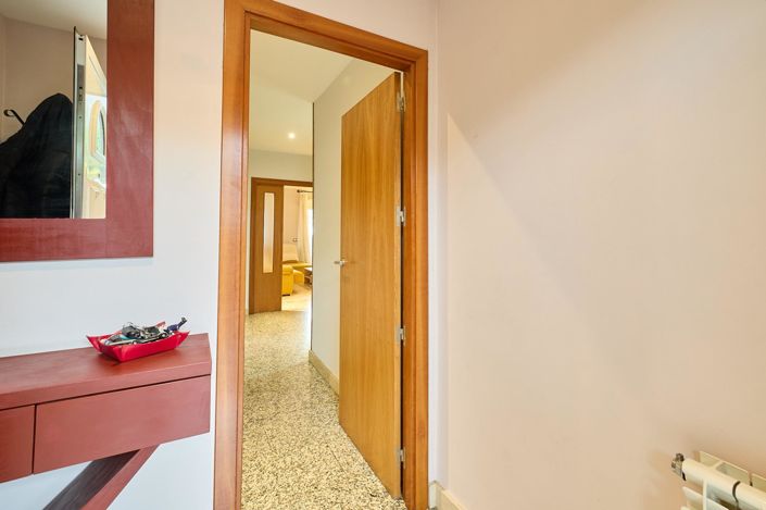 Image No.14-3 Bed Property for sale