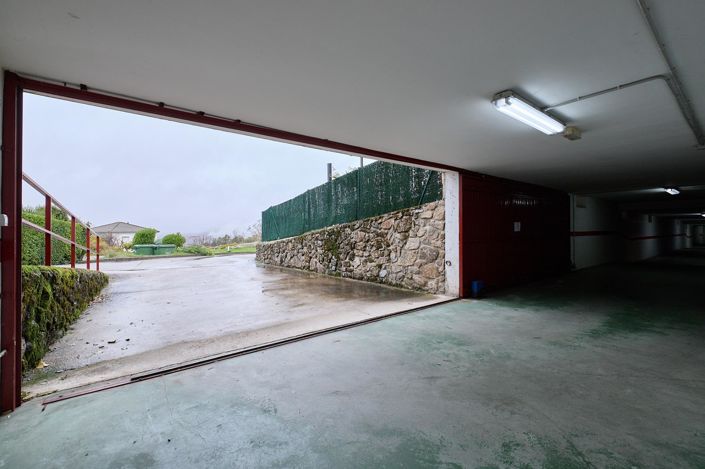 Image No.32-3 Bed Property for sale