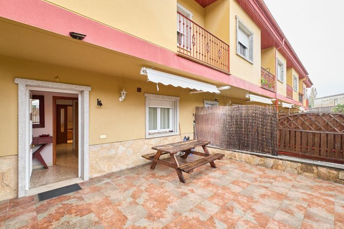 Image No.7-3 Bed Property for sale