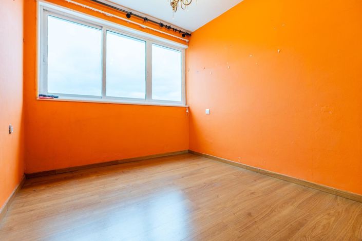 Image No.18-3 Bed Apartment for sale