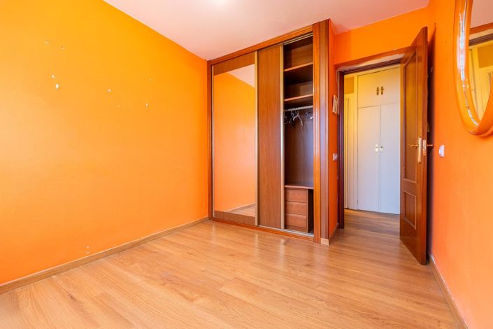 Image No.19-3 Bed Apartment for sale