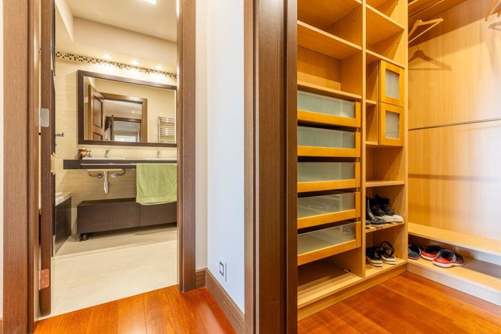 Image No.43-3 Bed Flat for sale