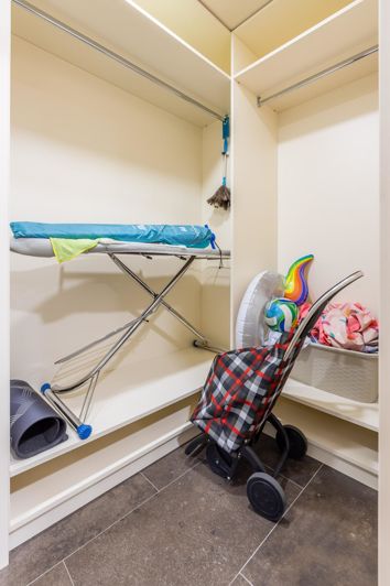 Image No.49-3 Bed Flat for sale