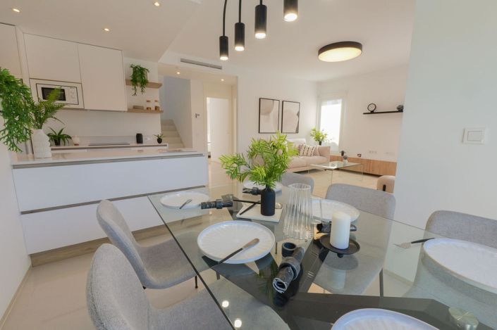 Image No.5-3 Bed Villa for sale