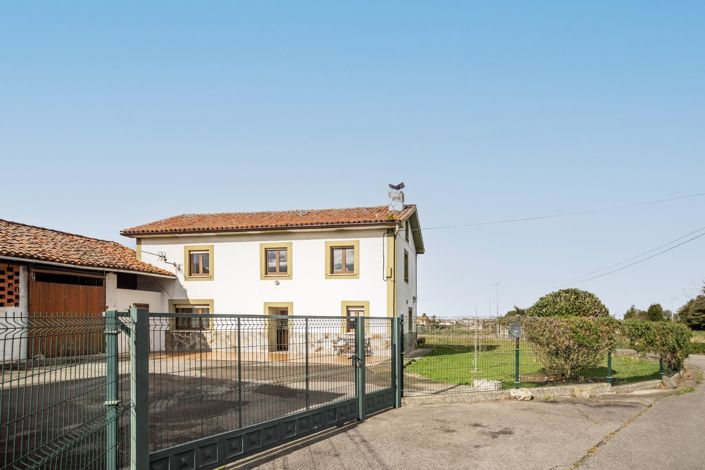 Image No.8-Maison de campagne de 4 chambres à vendre à Cudillero