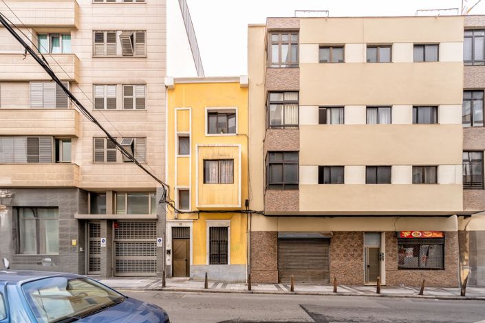 Image No.24-4 Bed Apartment for sale