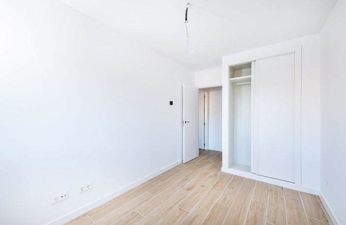 Image No.19-2 Bed Apartment for sale