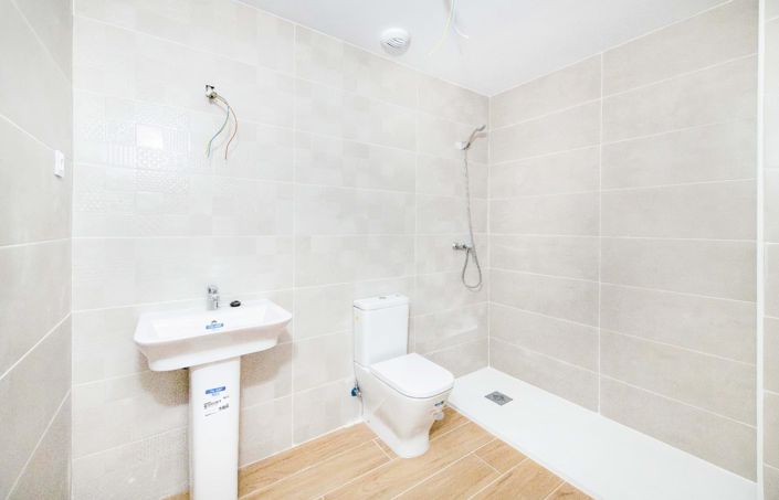 Image No.28-2 Bed Apartment for sale