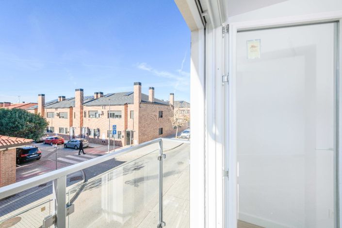 Image No.36-2 Bed Apartment for sale