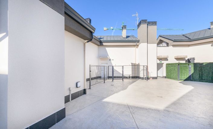 Image No.42-2 Bed Apartment for sale