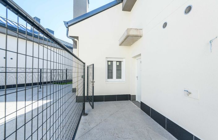 Image No.44-2 Bed Apartment for sale