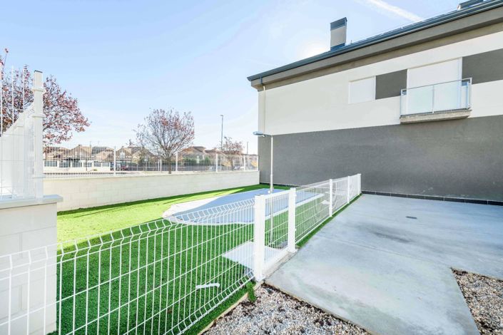 Image No.45-2 Bed Apartment for sale