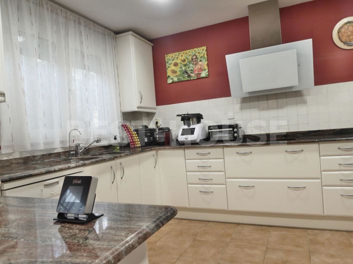 Image No.11-5 Bed Villa for sale