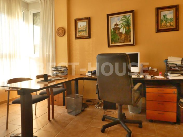 Image No.37-5 Bed Villa for sale