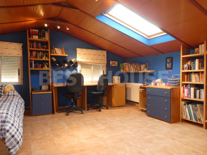 Image No.41-5 Bed Villa for sale