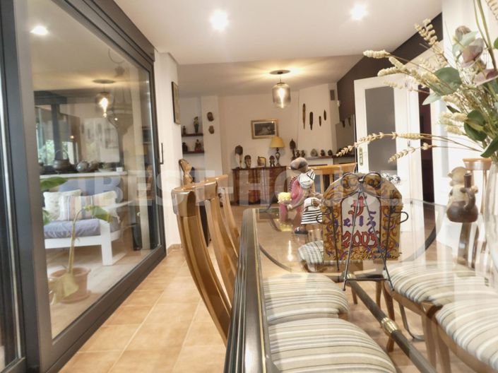 Image No.9-5 Bed Villa for sale