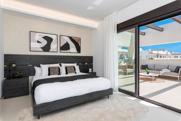 Image No.8-3 Bed Villa for sale