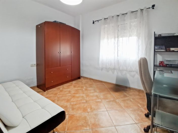 Image No.17-Villa de 4 chambres à vendre à Almogia