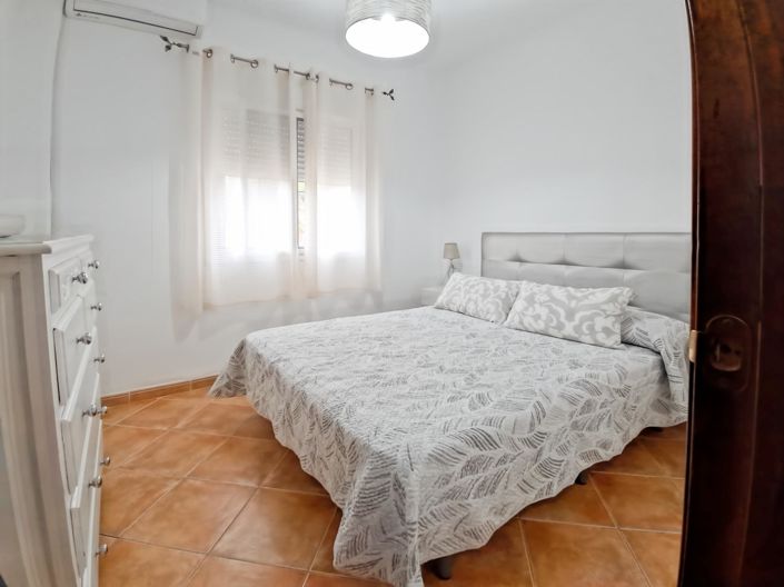 Image No.25-Villa de 4 chambres à vendre à Almogia