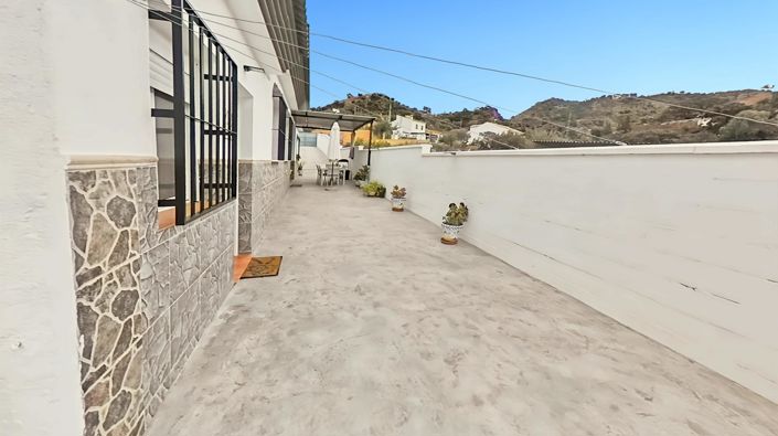 Image No.34-Villa de 4 chambres à vendre à Almogia