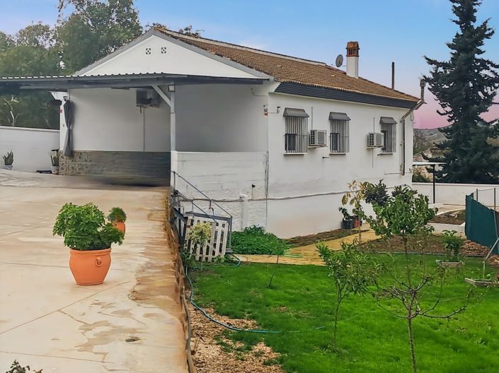 Image No.4-Villa de 4 chambres à vendre à Almogia