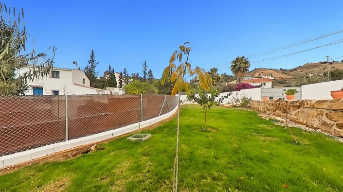 Image No.47-Villa de 4 chambres à vendre à Almogia