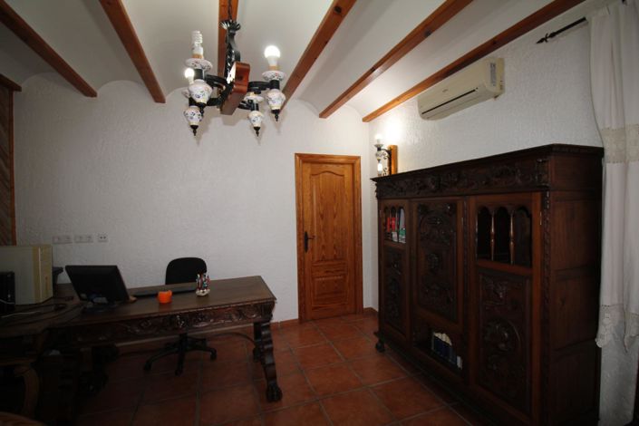 Image No.43-4 Bed Villa for sale