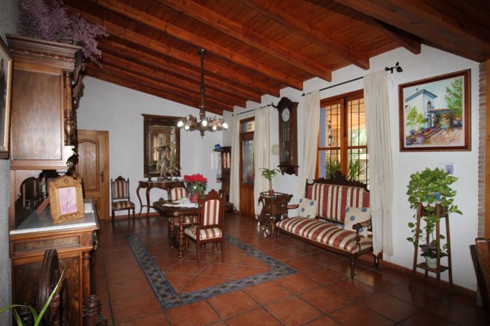 Image No.7-4 Bed Villa for sale