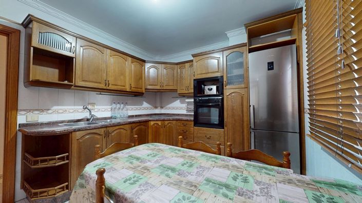 Image No.16-3 Bed Flat for sale