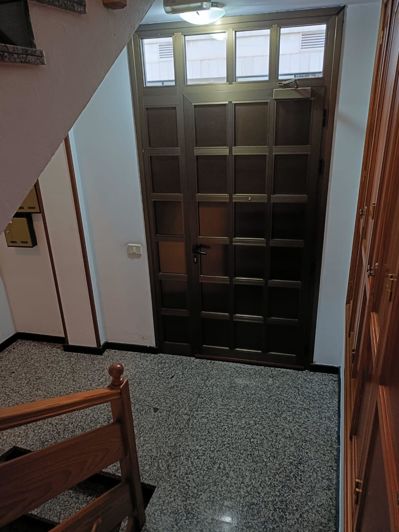 Image No.37-3 Bed Flat for sale