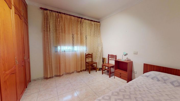 Image No.5-3 Bed Flat for sale