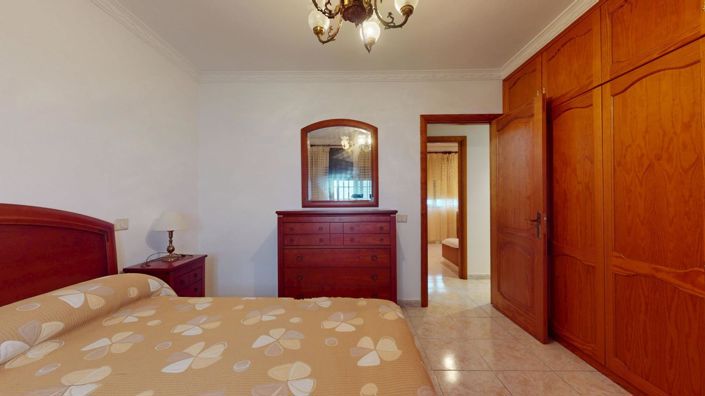 Image No.5-3 Bed Flat for sale