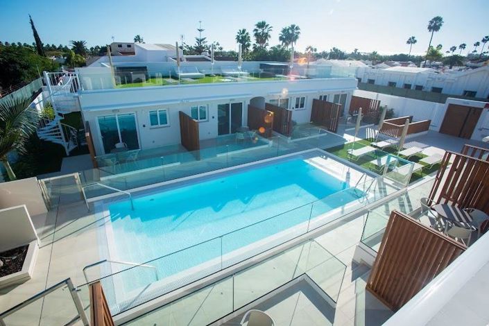 Image No.6-24 Bed Property for sale